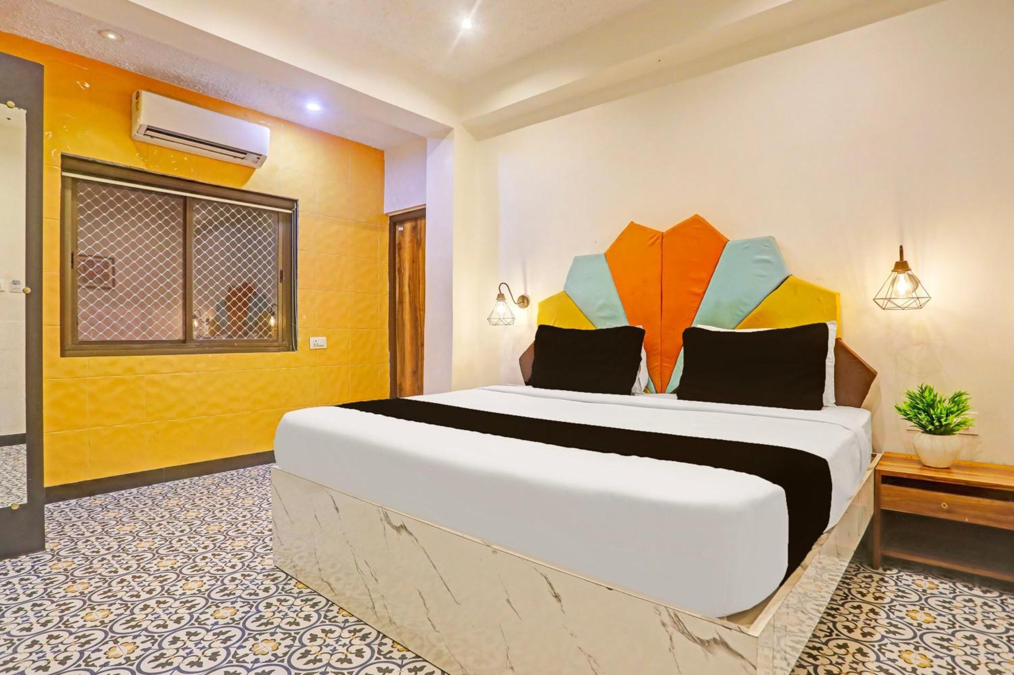 Super Townhouse Cantonment Varanasi Formerly Sarin Inn Exterior photo